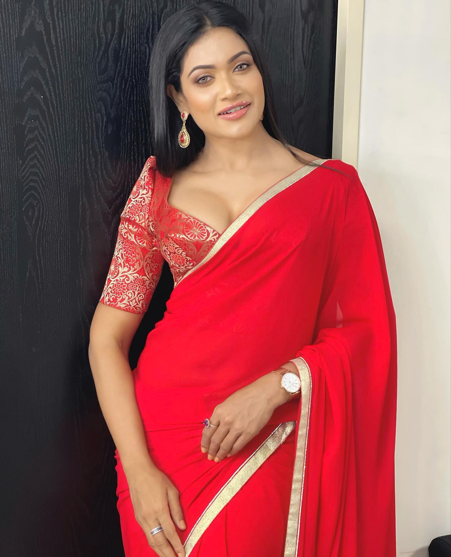 Hot Saree on X