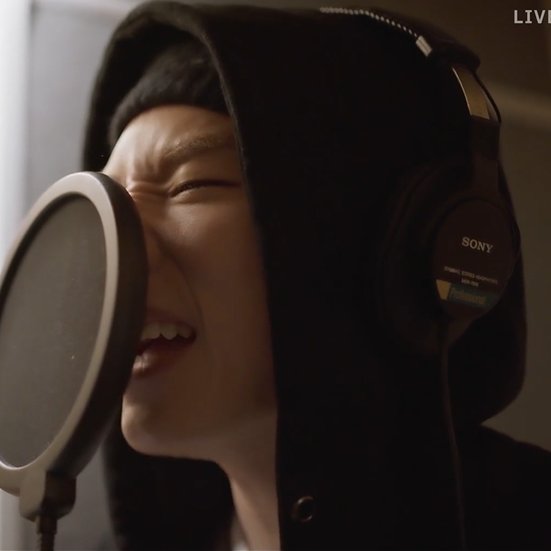 kiihyunpics's tweet photo. ♡ kihyun at the recording studio was so cute 🤧♥️
#기현 #KIHYUN #THEDREAMING https://t.co/MK2zC7a2jI