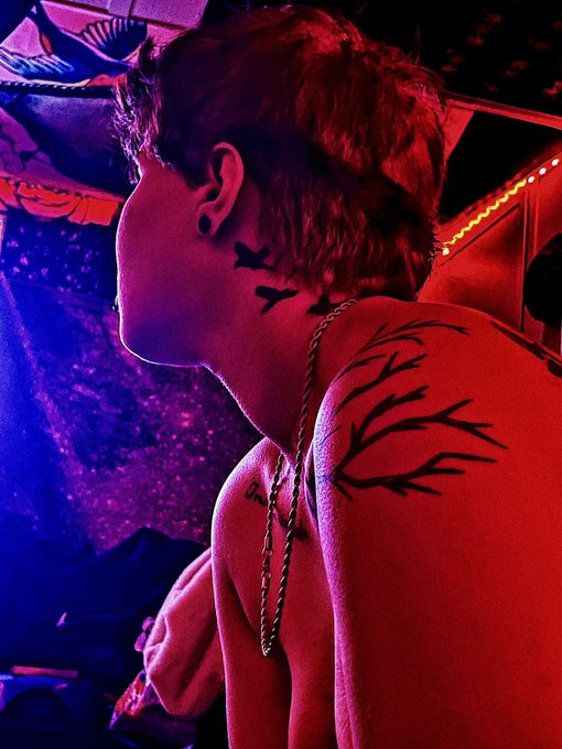 Tattoos 🥺 https://t.co/P7TQk5hD6k