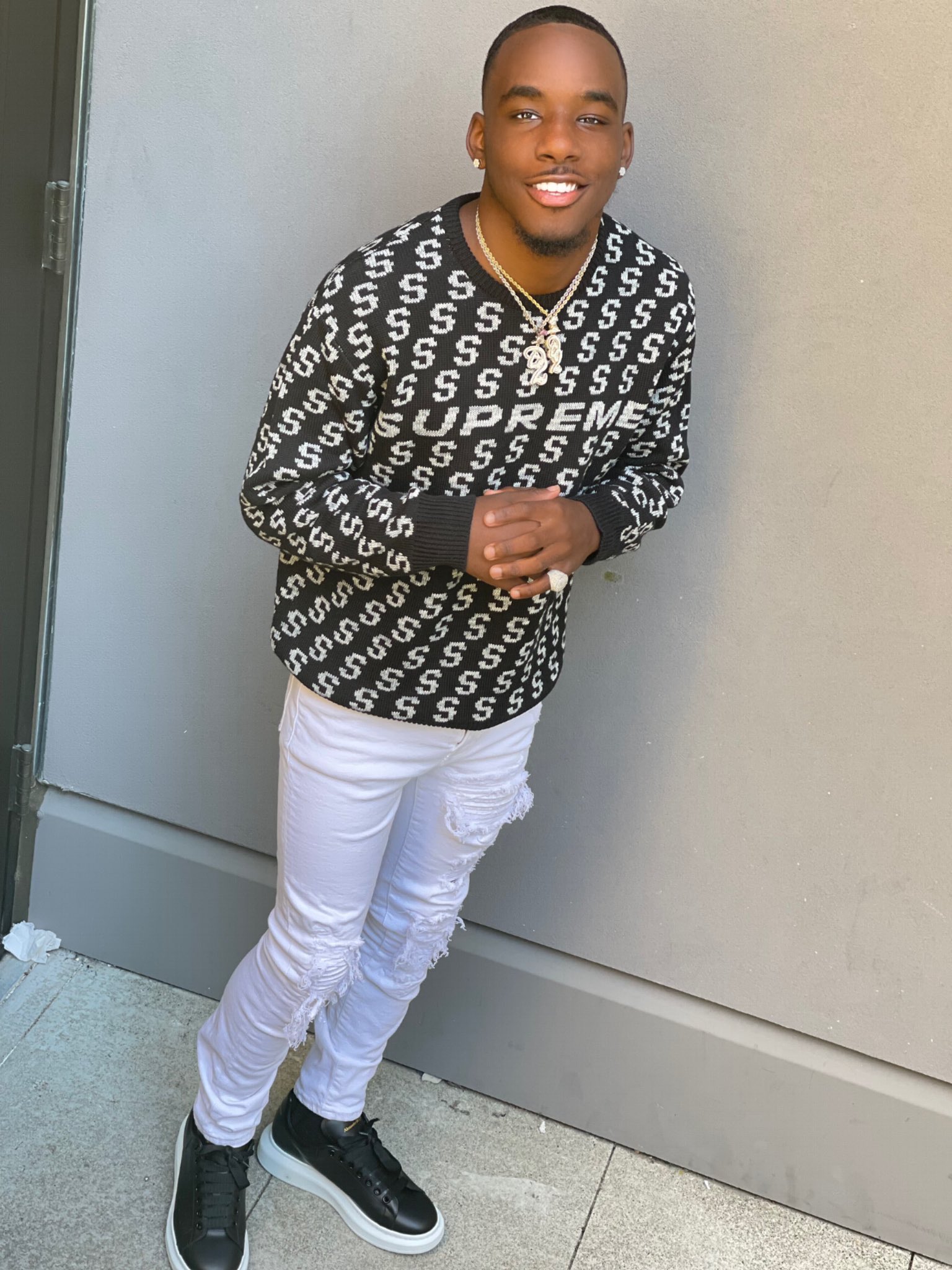 1 pic. Never Hated Just Hustled & Waited My Turn 🖤 🔥 #drip #d2cocky #Explore #mrputthatshiton #Viral https://t.co/axjPWkRe7F