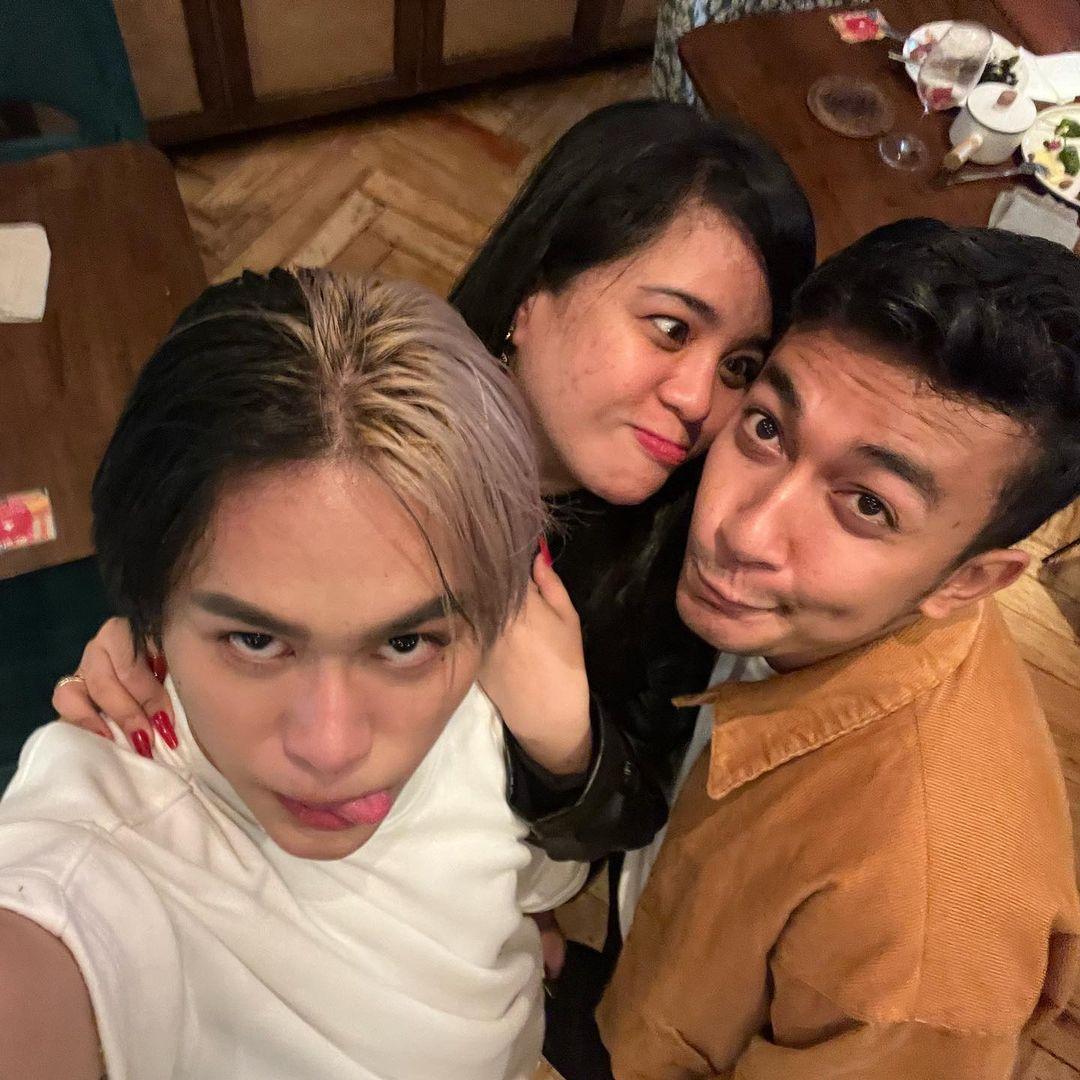 febayyyy13's tweet photo. Trio 4lyfer!💖🤎 #mardeeyan

labyou all @Zendeeofficial @marvsfojas @yanyandejesus https://t.co/sfpASJWX1y