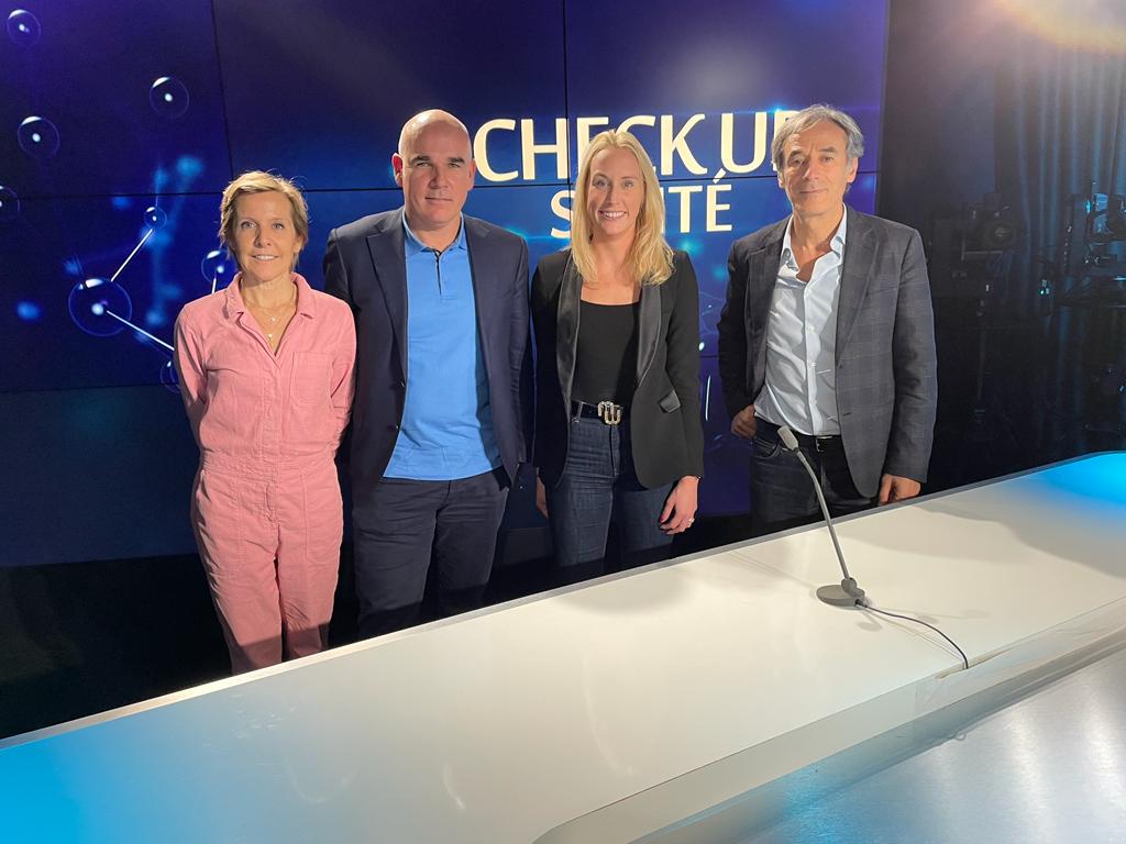 RCAFactory's tweet photo. 🎬 Nous étions hier en tournage chez @bfmbusiness dans @Checkupsante avec @FabienJGuez et @delphineremy pour évoquer les enjeux de l’influence en santé.
👉 Retrouvez l’émission samedi 1er janvier à 10h et 22h30, et dimanche 2 janvier à 15h et 21h30.
#Sante #Influencer #tendances https://t.co/27zqEwO50I