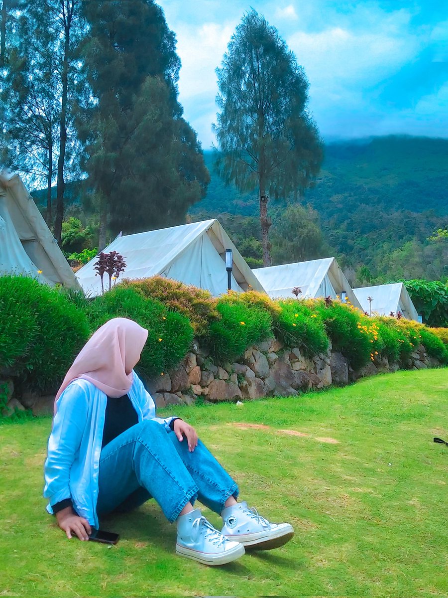 rstadwilstri's tweet photo. Di temanggung dingin. paling enak emang dingin dingin gini di selimutin sama kekayaan iya gak
#temanggung
#posong
#jawatengah https://t.co/x6CDLa0V3P