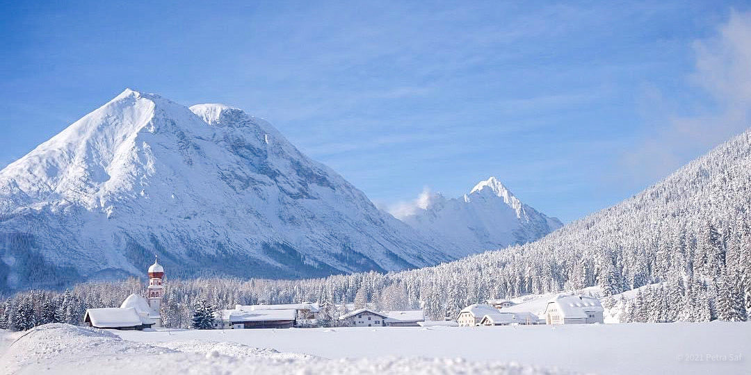 Petra_C_M_P's tweet image. Aus dem Heile-Welt-Archiv ❄️
Und weil man auch ein wenig daran glauben soll.

Guten Morgen, ihr Lieben.

#SnowContent