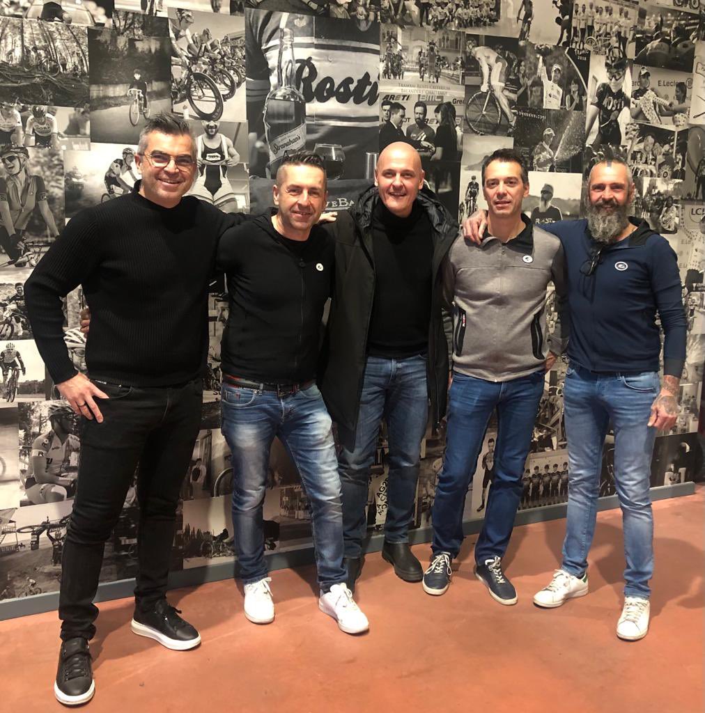 TROVA L’INVIATO SPECIALE!
😉
Le Iene da Rosti
Alessandro De Giuseppe <a href="/redazioneiene/">Le Iene</a> #leiene