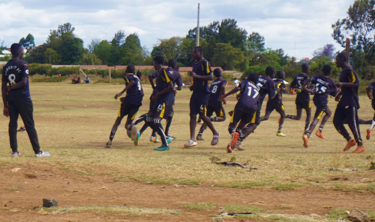 eldoret_fc's tweet photo. ⚽️|Football is a team sport and not an individual sport. We win as a team, and every individual is better if we are part of the team.
#EldoretFC
#Eldoret
#MashujaaWaAfrika
#ZaidiYaSoka
#BRECHE https://t.co/bFOQuPfIOA