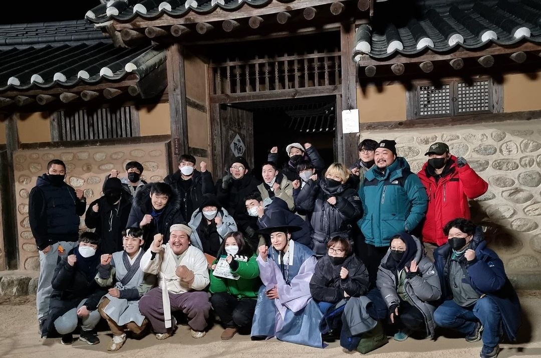 밥만 잘 사주는 이상한 이사님 웹드라마 촬영이 끝났다고 합니다. 올해 처음 제작 이야기 들었을때는 꿈만 같았는데 무사히 촬영이 끝난 걸 보니...