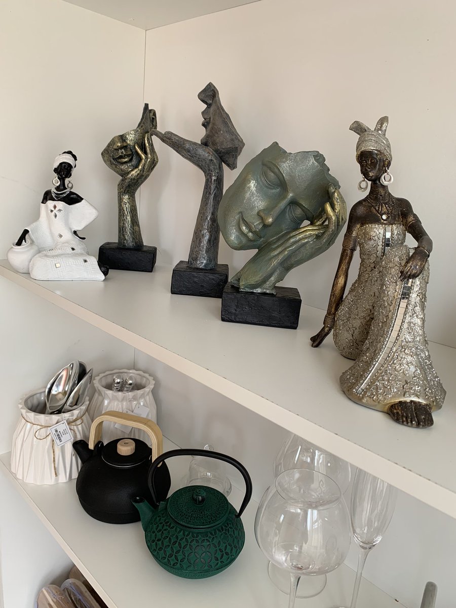 DesignFlat1's tweet photo. Our Studio is in Tlokweng 

📞 75301696 or DM us 

#DesignFlat https://t.co/Pav1sQmOFG