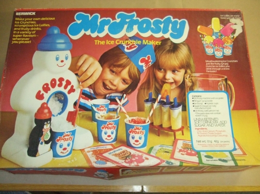1607WestEgg's tweet photo. Day 23, Daniel Ruiz Tizon's Advent Calendar.
'Mr Frosty Comes Up Short'.
Recalling the most disappointing Christmas present of all.
Via @holdfastnetwork
https://t.co/hJszK2m69W
and #ApplePodcasts
#Christmas #podcasts #AdventCalendar #Xmas https://t.co/kBmczQTnBX