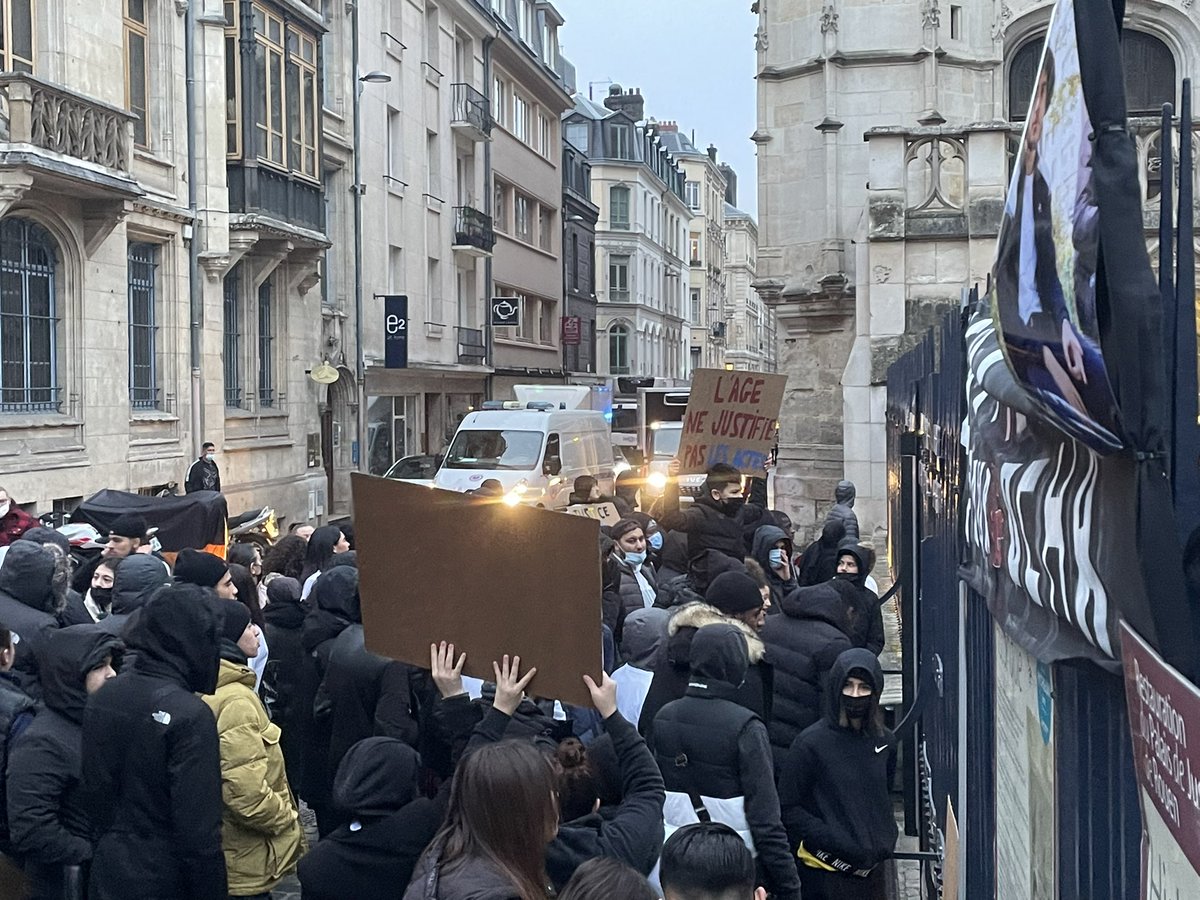 JB__Morel's tweet photo. Le verdict devrait être connu avant demain après-midi. C’est la fin de ce #Thread matinal. https://t.co/FjD1lhLrT8