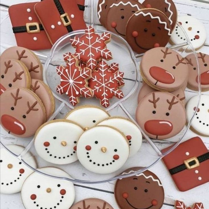 lmperiaIsun's tweet photo. ー @noirsociere 

Something's come up at the palace, so I will be back a bit late... probably. Here, have some cookies that I made with Lily!

Love,
Your beloved princess. ♡ https://t.co/HQlLju70Ok