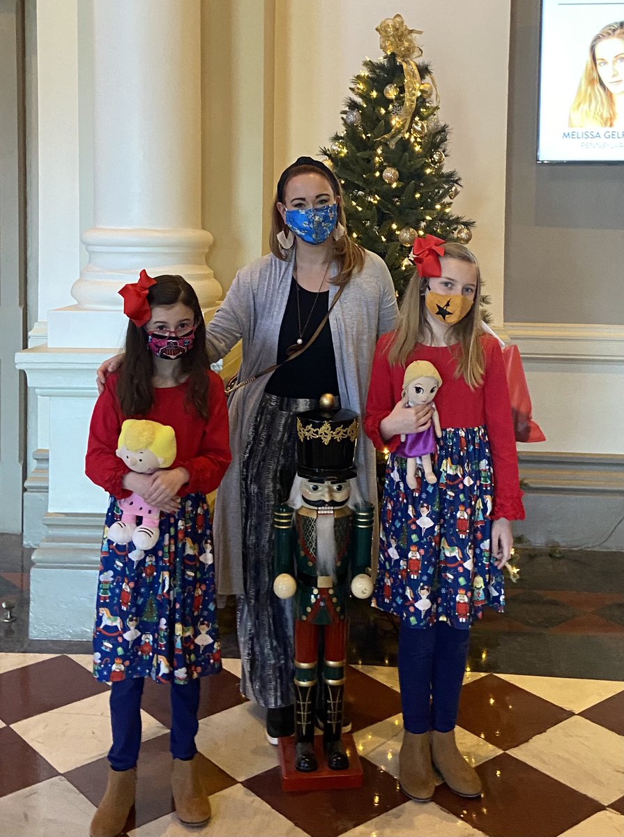 sladyjanecain's tweet photo. We had a blast at The Nutcracker yesterday! @CincyBallet was beautiful as always &amp; I am so grateful to be able to take my girls this year! They loved it &amp; loved the special appearances of Fiona @CincinnatiZoo and Rosie Red @Reds ! #cincinnatiballet #tmgenius https://t.co/GO86Smi1iv