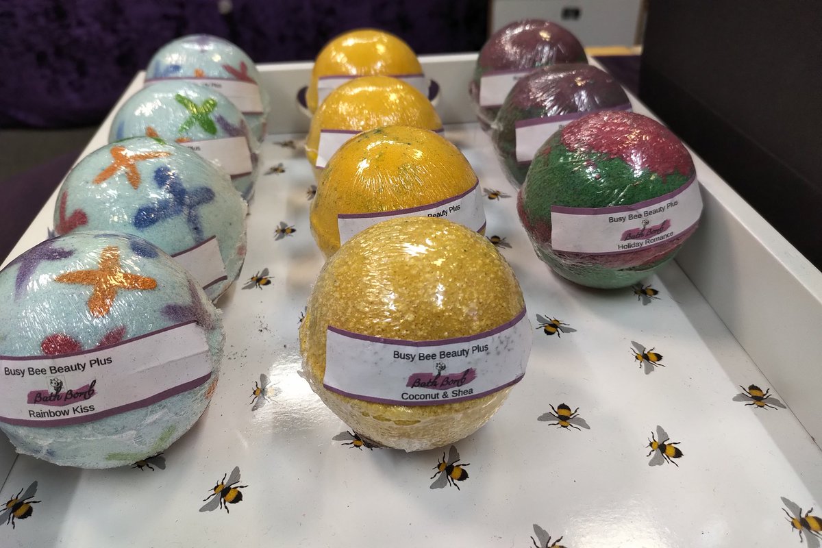 For any last minute shoppers we're open today until 6pm and I will be doing free local deliveries tomorrow still. 

Plenty of gifts in stock and can make or personalise items in the shop. 

74 King William Street Blackburn 

#lastminuteshopping #gifts #Christmas #blackburn