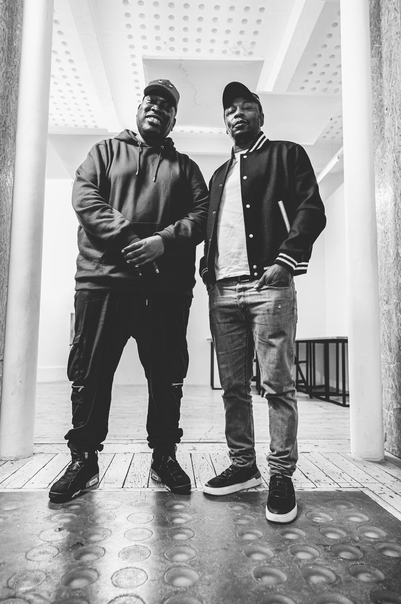 Le bureau des légendes 

Driver x Solaar 

✌🏼📷

<a href="/FeaturingTalk/">Featuring 🎙💬</a> @drivermc <a href="/McSolaarBack/">MC☆SOLAAR</a>