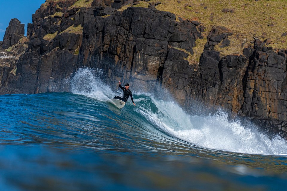 Surfline_EUR's tweet photo. Oil company Shell has decided to start looking for oil and gas along an unspoiled stretch of coastline in South Africa’s Eastern Cape. An operation like this has immediate effects on the local environment. Full story, here: https://t.co/j04udlZS8O https://t.co/6JtSbpL32F