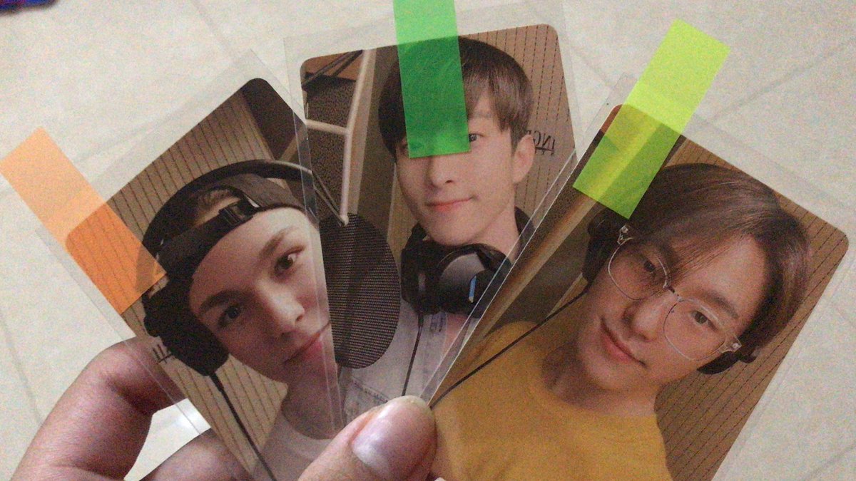 userhanjaem's tweet photo. nakauwi na mga semicolon pcs ko 🥰🥰 thanks to @jakeismybubu for the quick transaction :)) and sobrang thanks kay @feistyoo para sa maagang pamasko 😘 thanks mumsh https://t.co/fEP5O4jTcb