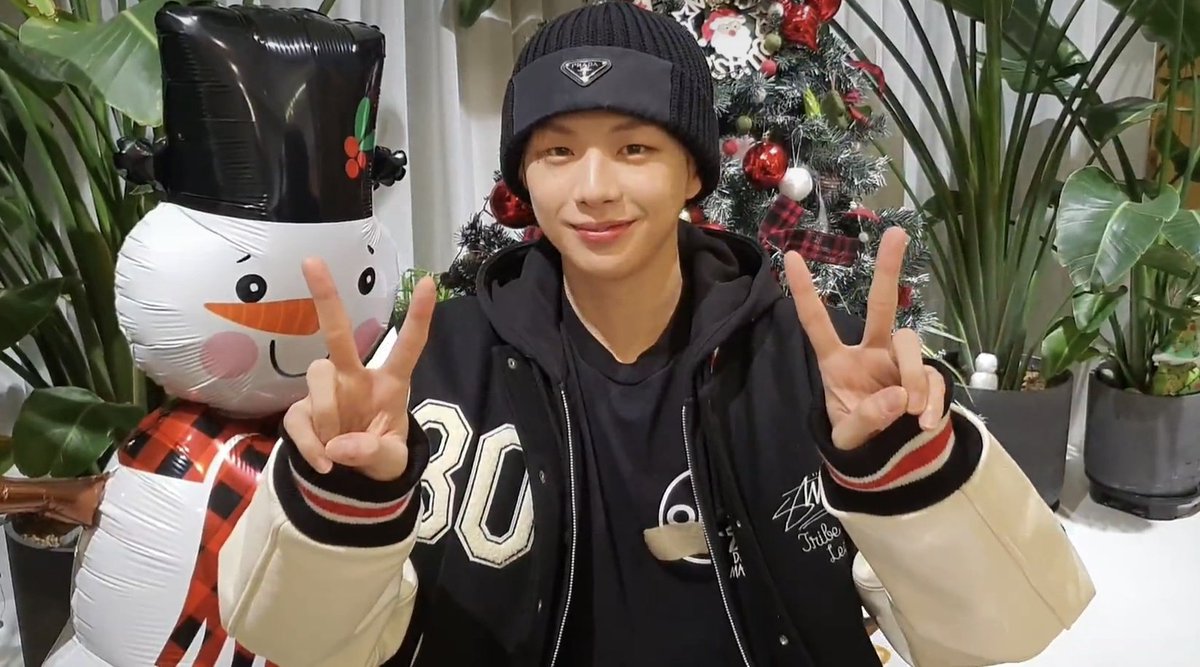 먹방,겟잇뷰티까지 재밌었어❤🤭
외간깻잎은 안되는걸로ㅋㅋㅋㅋ
#해쉬_브라운_아니고_해시태그