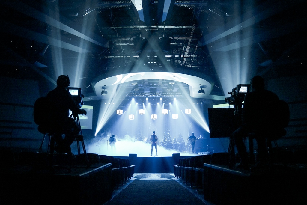 Christmas Eve services at MISSION begin tomorrow! Who’s ready? 🙋‍♂️🎄🙋‍♀️

ChristmasAtMission.com