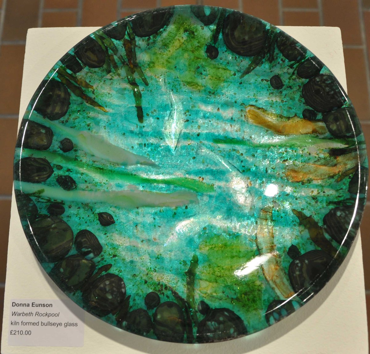 PierArtsCentre's tweet photo. Today and tomorrow are the last day to see our Annual Open Exhibition. Open until 5 today and 10:30-5 tomorrow (Christmas Eve) Admission is free. Face coverings must be worn
Virtual Advent day 23 - Warbeth Rockpool by Donna Eunson
#PierArtsCentre #Orkney #art #VirtualAdvent https://t.co/LMDhfrzVCP