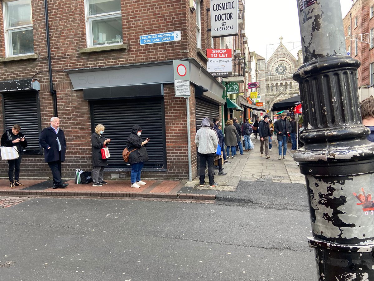 BustToBoom's tweet photo. It wouldn’t be #BACKMAS without queues for artisan cheese.
#dederve https://t.co/zME9T8yJ3H
