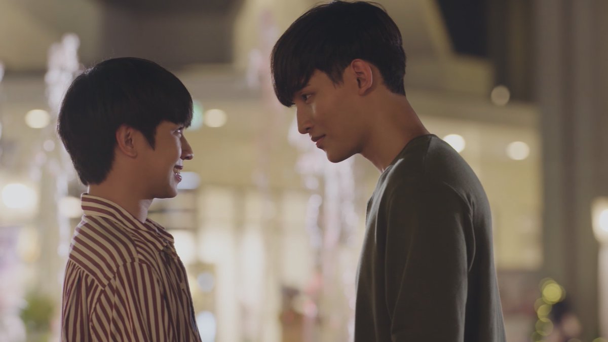 TELASA_thai's tweet photo. ＼年末年始は #テラサでイッキ見／
「#UntilWeMeetAgain 〜運命の赤い糸〜」(全17話)

https://t.co/TAXdOT9hLy

前世の記憶を持つ青年たちの物語。
夢の中の”誰か”を探し続けてきた2人が出会い前世の記憶や家族と向き合う感動作✨

クリスマスにぴったりなイルミネーションシーンも🎄
#UWMA
@UWMAJP https://t.co/lU0u0XSC87