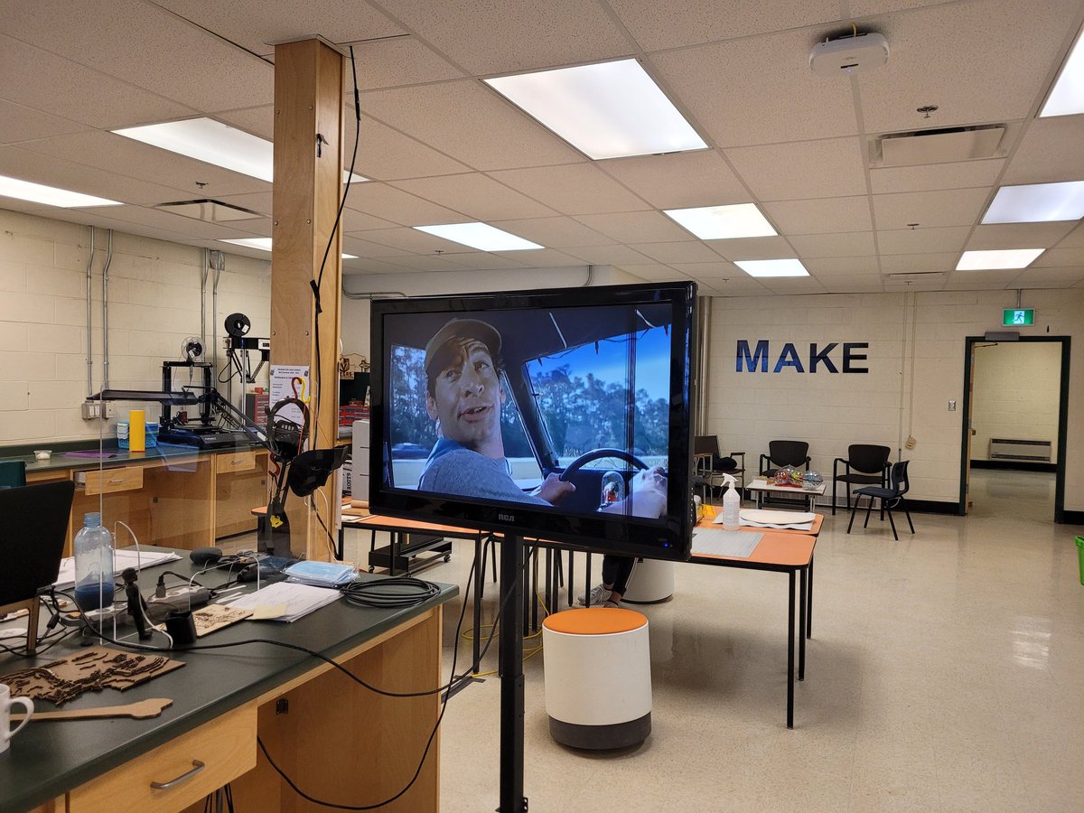 KayoeStewart's tweet image. It's #ThrowbackThursday in the #MakerClassroom as we watch #ErnestPWorrell while we create @brilliant_labs @FHSkats