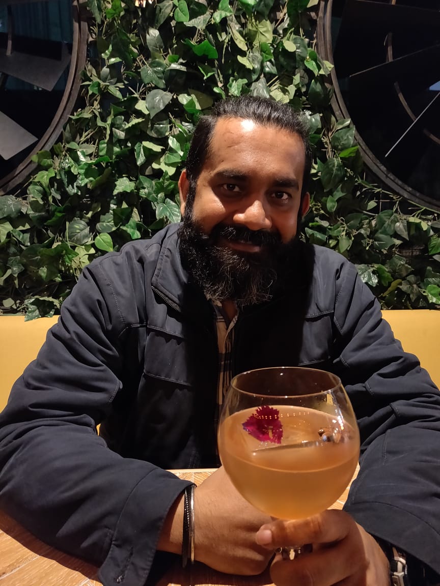 HolbrooksScott's tweet photo. All the hardwork needs a special Gin and tonic. Welcoming #effingUT to #kolkata . #piktutenamastudios photography partner. #grateful to almighty to end the year on high with multiple national clients. https://t.co/WaCl8JifDD