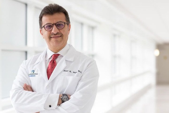 د. عيسى عباس واكد 🇸🇦 (@drissawaked) on Twitter photo "د.هاني ناجم"<a href="/Dr_HaniNajm/">DR. Hani Najm</a> طبيب سعودي ينجح باستئصال ورم سرطاني من قلب جنين في رحم أمه يبلغ 5 أشهر، ثم ارجاع الجنين مرة أخرى للرحم ليكمل دورة الحمل بشكل طبيعي حتى الولادة. "د.هاني ناجم"<a href="/Dr_HaniNajm/">DR. Hani Najm</a> طبيب سعودي ينجح باستئصال ورم سرطاني من قلب جنين في رحم أمه يبلغ 5 أشهر، ثم ارجاع الجنين مرة أخرى للرحم ليكمل دورة الحمل بشكل طبيعي حتى الولادة.