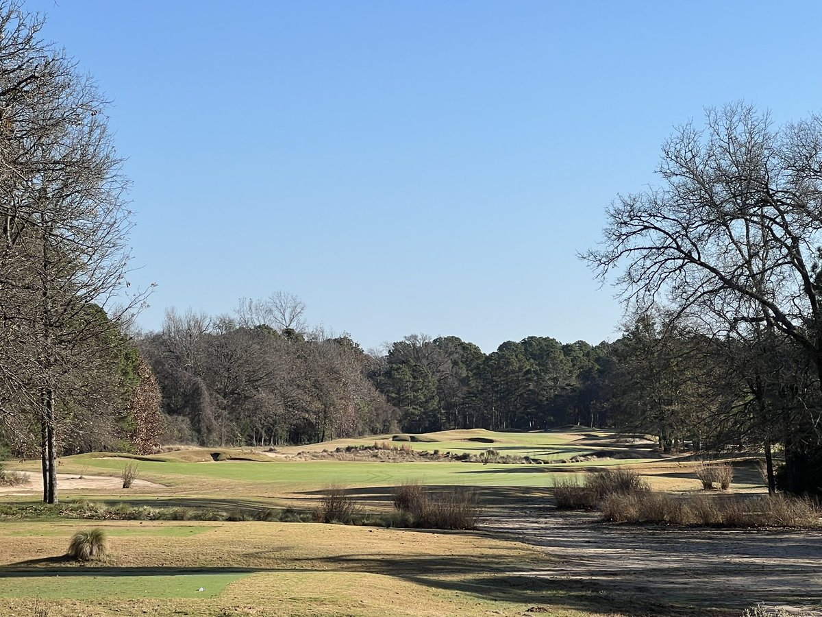 Jon_Heise's tweet photo. Pine Dunes in Dallas (ish) area. Ok it’s 2hrs east... Been trying to get out here for ten years. Mostly fantastic with really only two iffy holes. Has a Bandon Trails feel to it. #realsolid #texasgolf https://t.co/fGqDbsuTTH