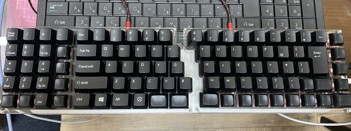 tsubuan_145's tweet photo. 【速報】#HeavyLeft 完成! #自作キーボード https://t.co/5aV8tQ4Wnm