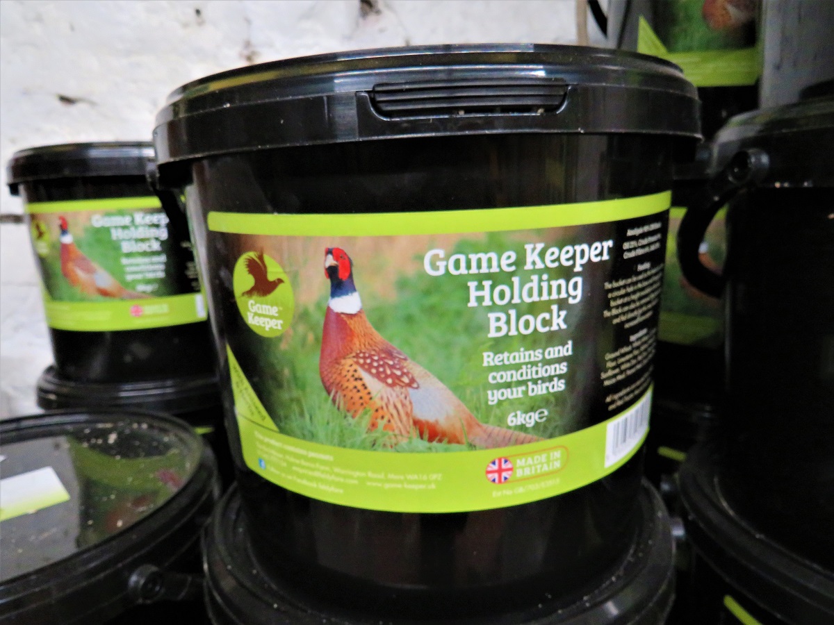 GamekeepLTD's tweet photo. Game Holding Block 6kg.
High quality feed blocks developed to assist in retaining birds as well supplement their wellbeing. All ingredients are sourced from UFAS and Red Tractor Assured suppliers.
#Gamekeep #KeepThemAtHome https://t.co/lYwhAs7EL8