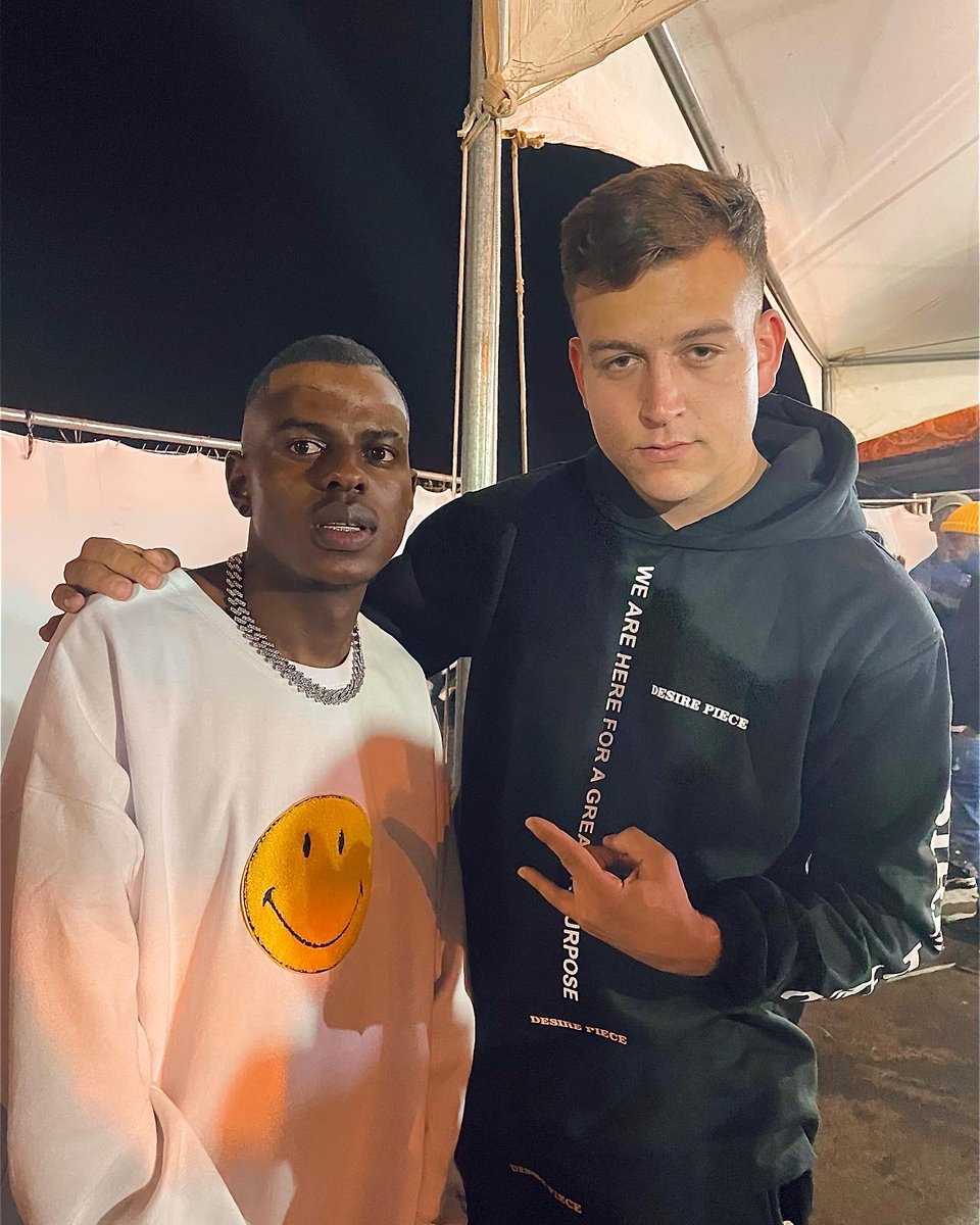 opening up for my boi <a href="/musakeys/">Musa Sibanyoni</a> tonight <a href="/livingroomsa/">Living Room</a> 😈 Let’s rock!!