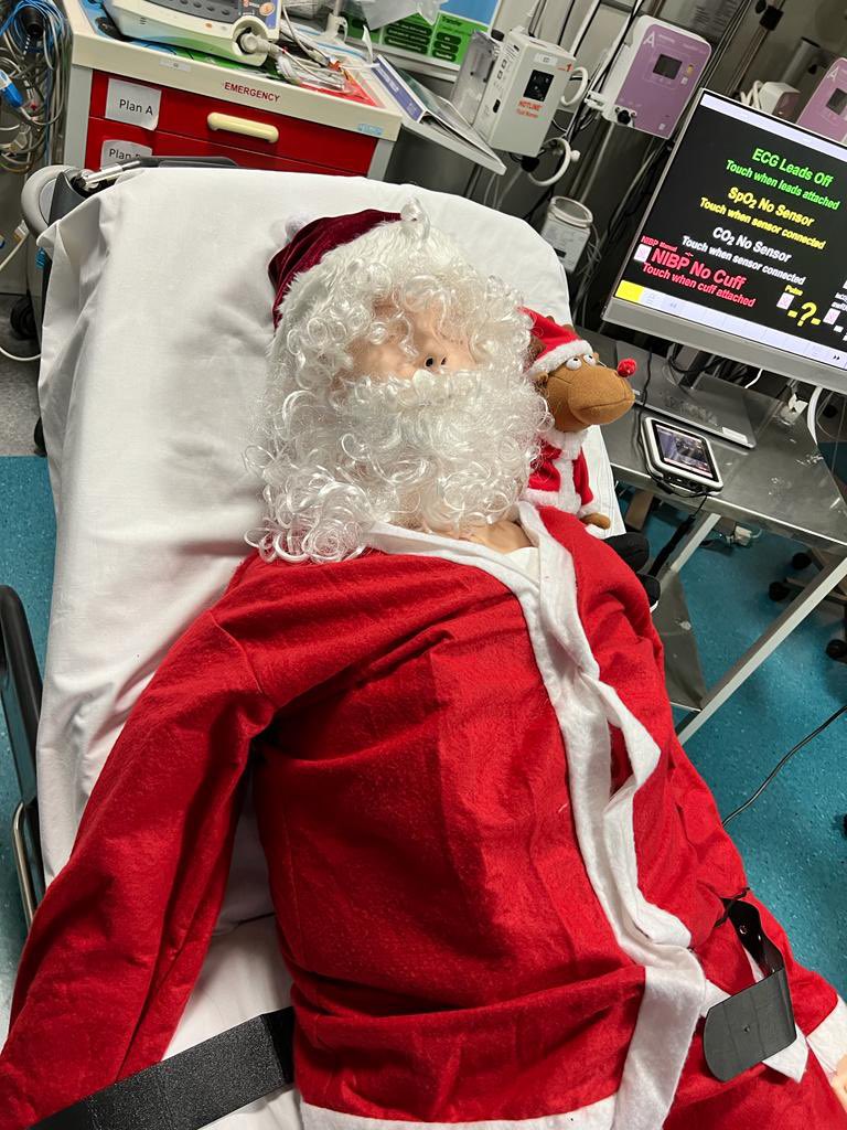 MaterTrauma's tweet photo. 1/2 We had a special guest at our in-situ simulation training session today with @AmbulanceNAS, successfully resuscitating and treating a Mr Claus who fell off a chimney while doing his final checks… https://t.co/5BinGnVNco