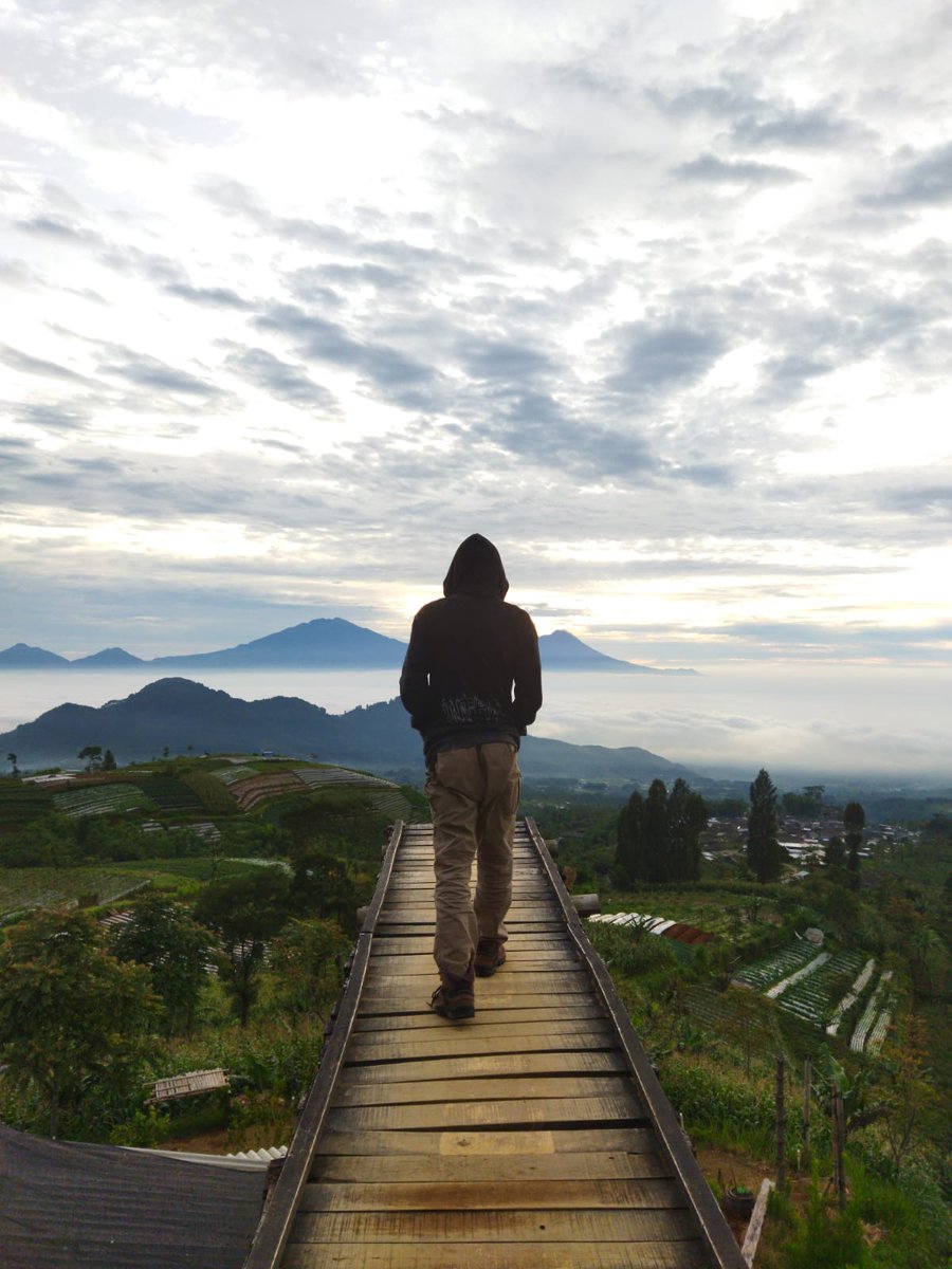 IAlzikra's tweet photo. Jangan menyerah dengan keadaan. 
#silancur
#Magelang
#pencintaalam https://t.co/LitYwVRNbh