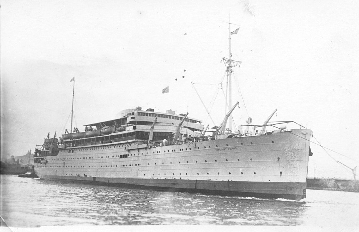 donships1's tweet photo. No.560 Président #Doumer 1933 11,898 Messageries Maritimes by Constructions Navales, La Ciotat
Torpedoed by U 604 off #Madeira 1942
https://t.co/6V8D6boipi
Image copyright: P Ramona https://t.co/qMzbfGIx4G