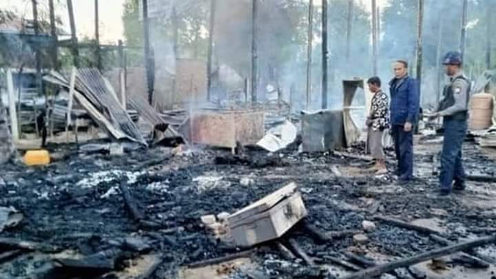 miN13700's tweet photo. Ko Htun Zaw Moe, Ko Bo Myint, Ko Than Soe &amp; Ko Kyaw Thu Aung, have been arrested in a military raid on Ywa Tharyar village in Sagaing's Taze tsp, this morning, Dec 23. Photo : at least 3 houses set fire by Pyu Saw Htee thugs in vlg on Dec 13.
#Dec23Coup
#WhatsHappeningInMyanmar https://t.co/RaxeSW5G0G