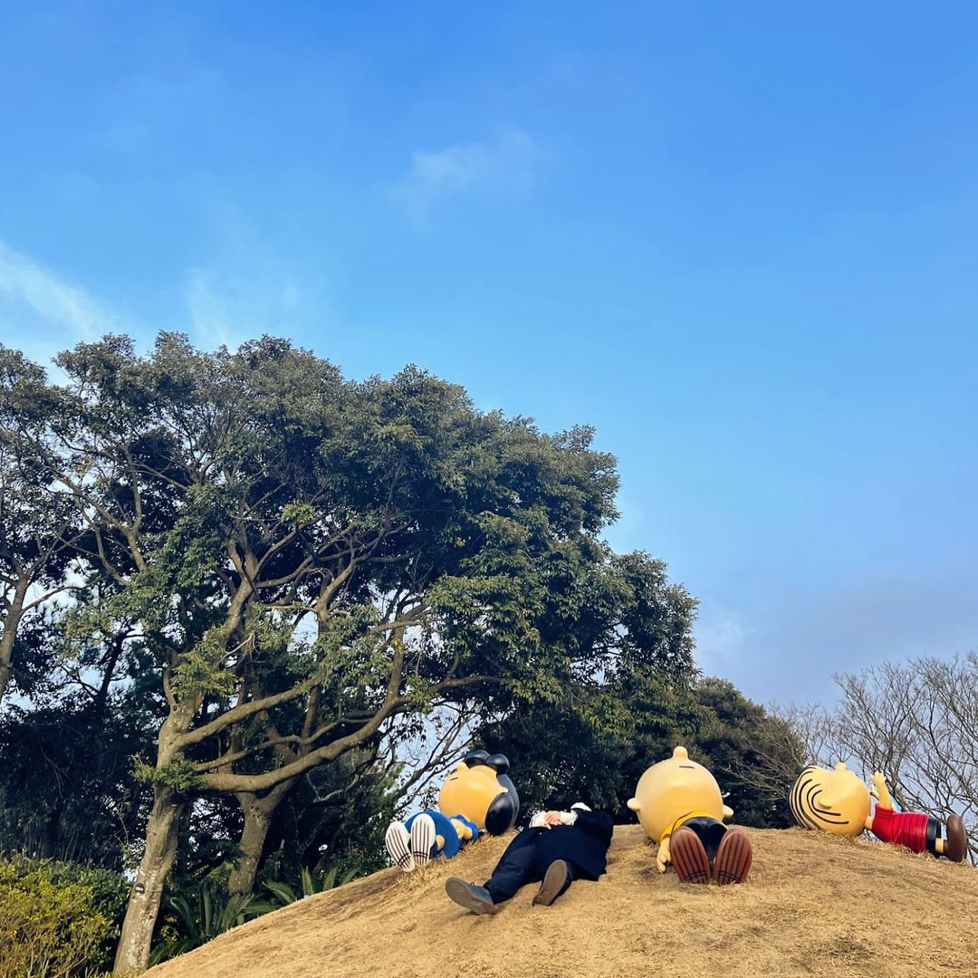 PJM_data's tweet photo. Jimin visited the Snoopy Garden on Jeju Island!

You can read more about the garden here:
https://t.co/vVJuitwXzw

It looks like a place Jimin would really enjoy 😊 https://t.co/cEmz688Ef1
