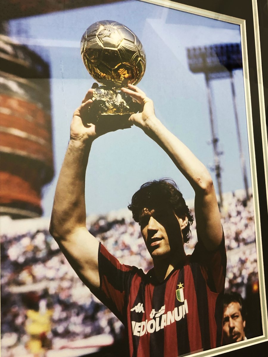 バロンドール3度受賞・世界10枚限定】ファン・バステン ACミラン 直筆