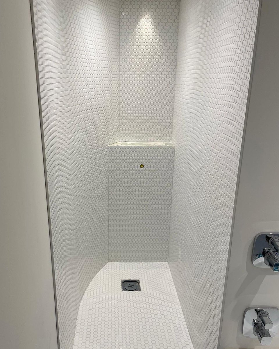 ASTTILEANDSTONE's tweet photo. We recently installed these beautiful patterned floor tiles and hexagon mosaics for a customer’s bathroom in London! https://t.co/5e28KuSyW2