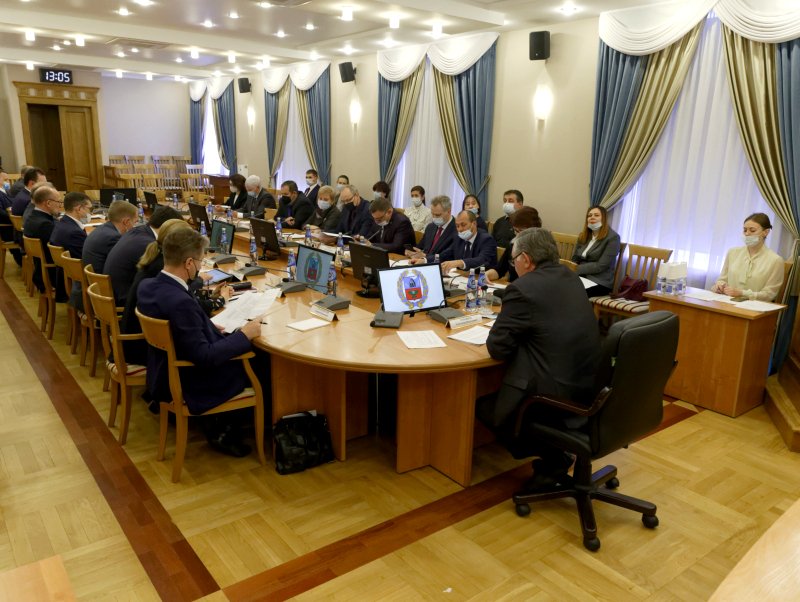 rector_asu's tweet photo. Вместе с коллегами принял участие в заседании Совета по развитию биотехнологий при Губернаторе Алтайского края: https://t.co/24ek2Asl0I https://t.co/kavfkfvZ7H