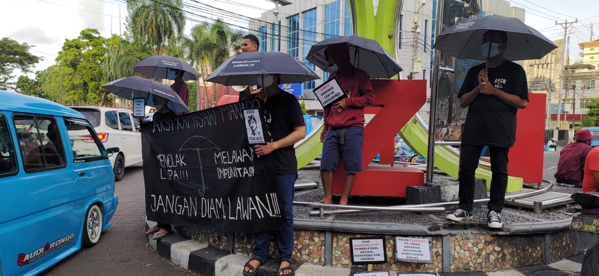 HenlyR's tweet photo. Aksi Kamisan Manado ke-29

"Menolak Lupa, Melawan Impunitas"

Hidup korban, jangan diam. Lawan!

@AksiKamisan 
@sumarsih11 https://t.co/GfGknch7ze