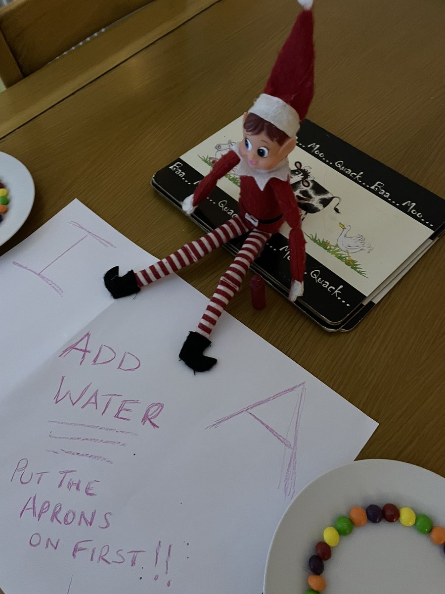 TKASMrShepherd's tweet photo. One more day of #Elfvis https://t.co/LeLX7kwho6