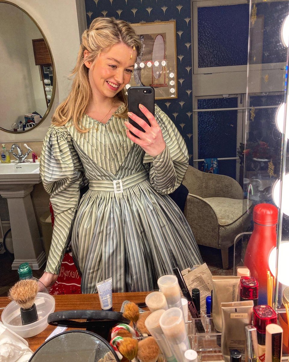 The truth, the whole truth and nothing but the truth when they say you never leave @lesmisofficial 😂 a last min blonde Cosette it is! Feeling so grateful after 2 years to have had the chance to perform! Back in the office booking couriers HAHAHAA the hustle never stops 😂