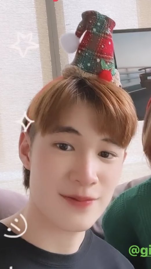 HappiiMeine's tweet photo. เด็กเล็กซานต้าครอสของหม่ามี๊ 🥺🎄

#natasitt #ขวดนมของเบบี้ณฐ https://t.co/omattschee