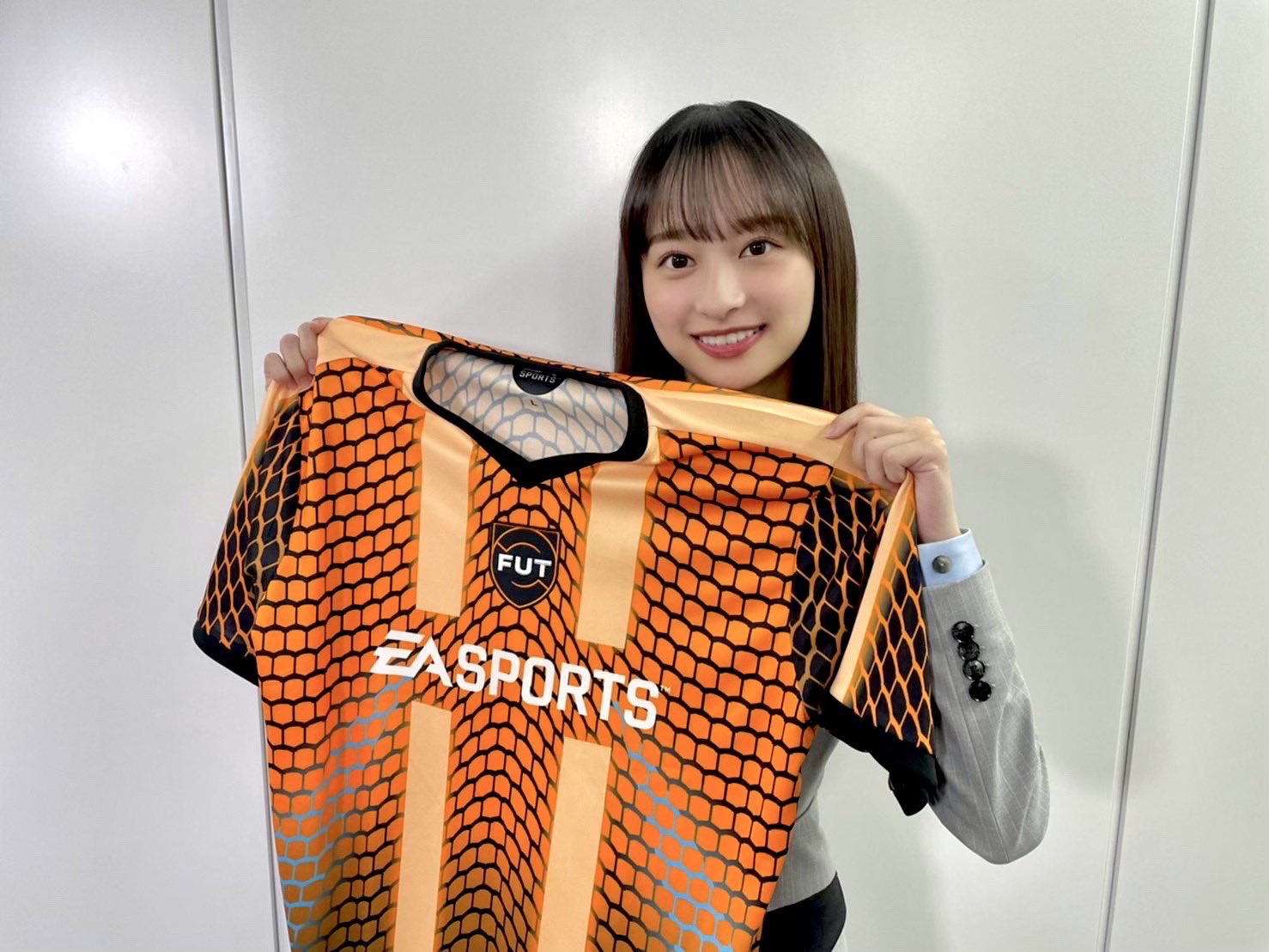 تويتر 日向坂46 على تويتر サッカーキング公式youtubeチャンネルにて影山優佳出演の ラスボス最終決戦 あなたのハートにfut 影山優佳のfutチャレンジ22 05 が公開されました ぜひチェックしてみてください Fifa22 日向坂46 影山優佳 T Co