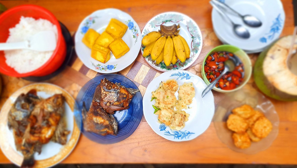 Maturnuwun Gusti, sampun diparingi rejeki kados ngeten niki.

Saking bersyukure, bakal kulo telaske sedanten niki.