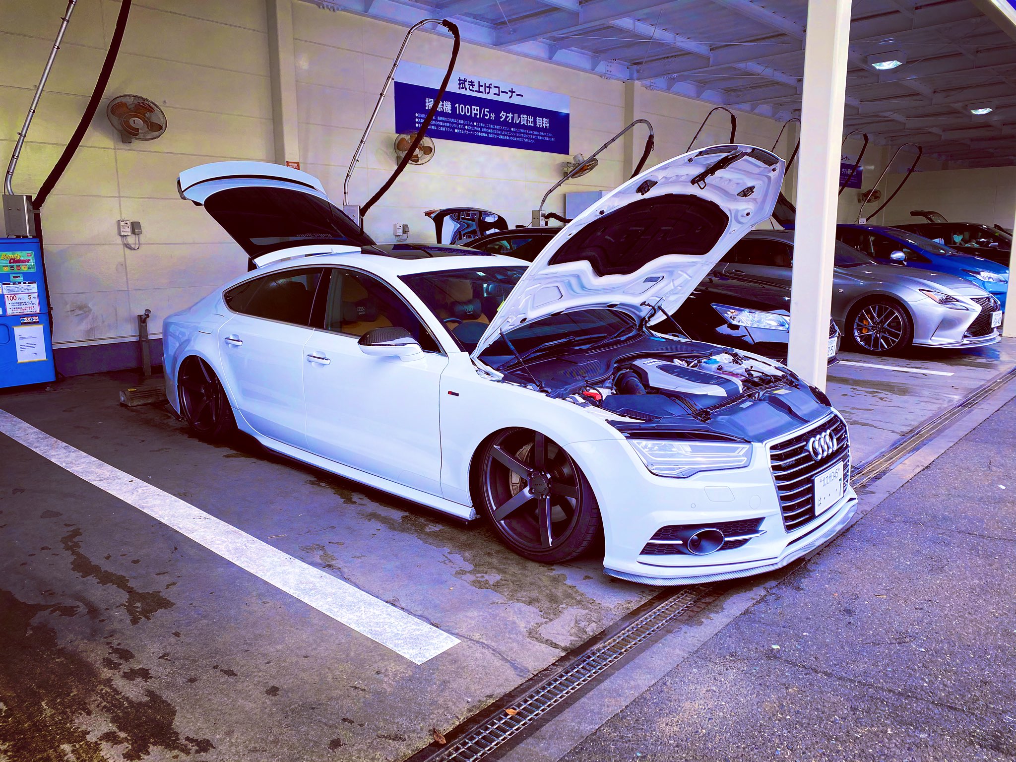 グリーン・ホワイト系 完成品♪ エアサス エアフォース Audi a7 - 通販
