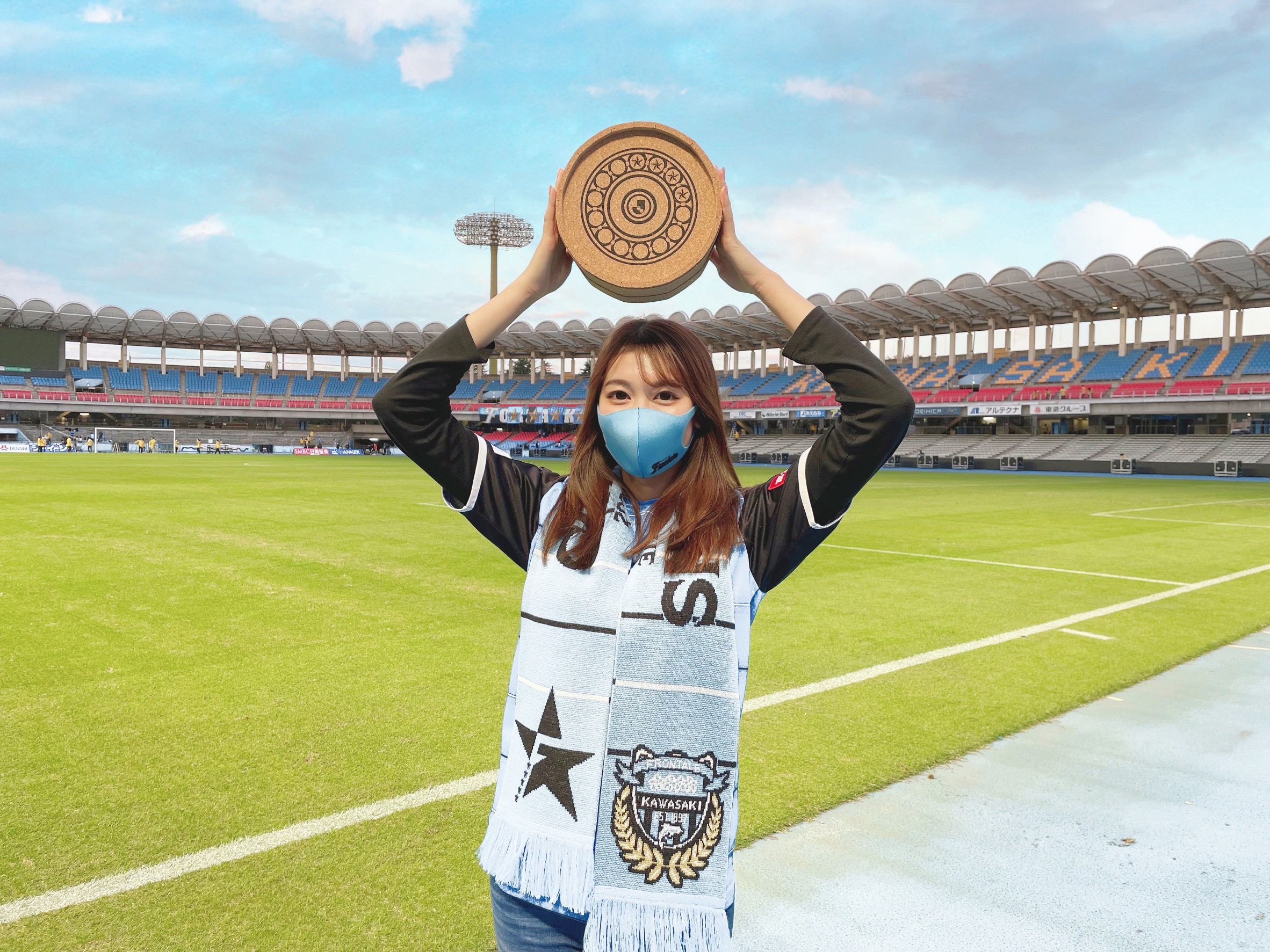 川崎フロンターレ 12 26 21川崎フロンターレ展 あと3日 今シーズンで応援番組 ファイト 川崎フロンターレ を卒業する高階亜理沙さん フロンターレ展初日の16時より みなさまへご挨拶することが決定 ぜひ川崎ルフロンへお立ち寄りください