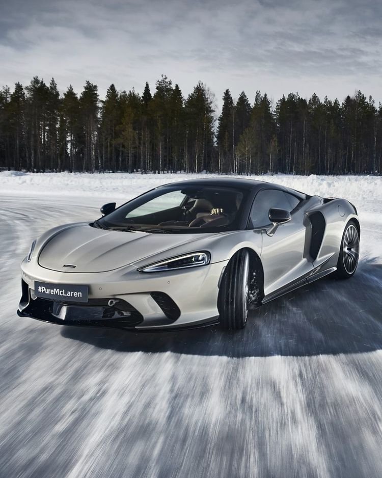 _Power_Cars_'s tweet photo. Look the beauty #McLaren #exoticcars https://t.co/OAc4ZcWWbY