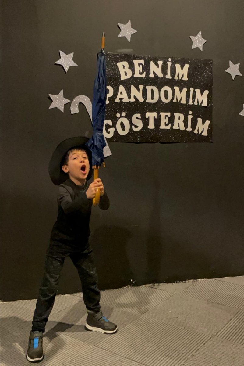 delibas_esin's tweet photo. Sanat temamızda
Charlie Chaplin in doğayeni olduğu pandomim sanatını izledikten sonra bu güzel sözsüz sanatı kendi bireysel gösterilerimiz ile gerçekleştirirken çok eğlendik.
#heranımdabahçeşehir 
@tunaomer1973
@tugbaozdinc
@kadirsari_offcl
@BahcesehirLara https://t.co/qo7vc8ewgQ